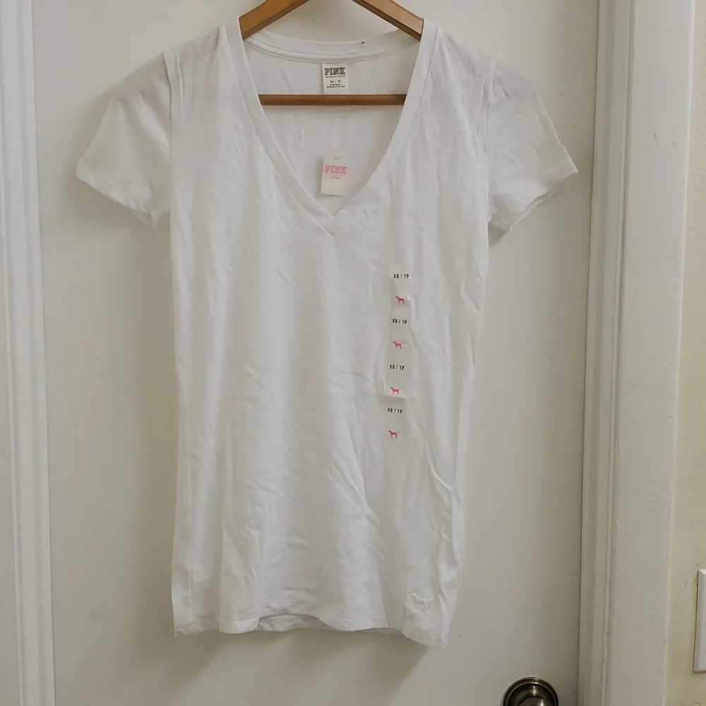New with tags Pink VS short sleeve tee size  extra small